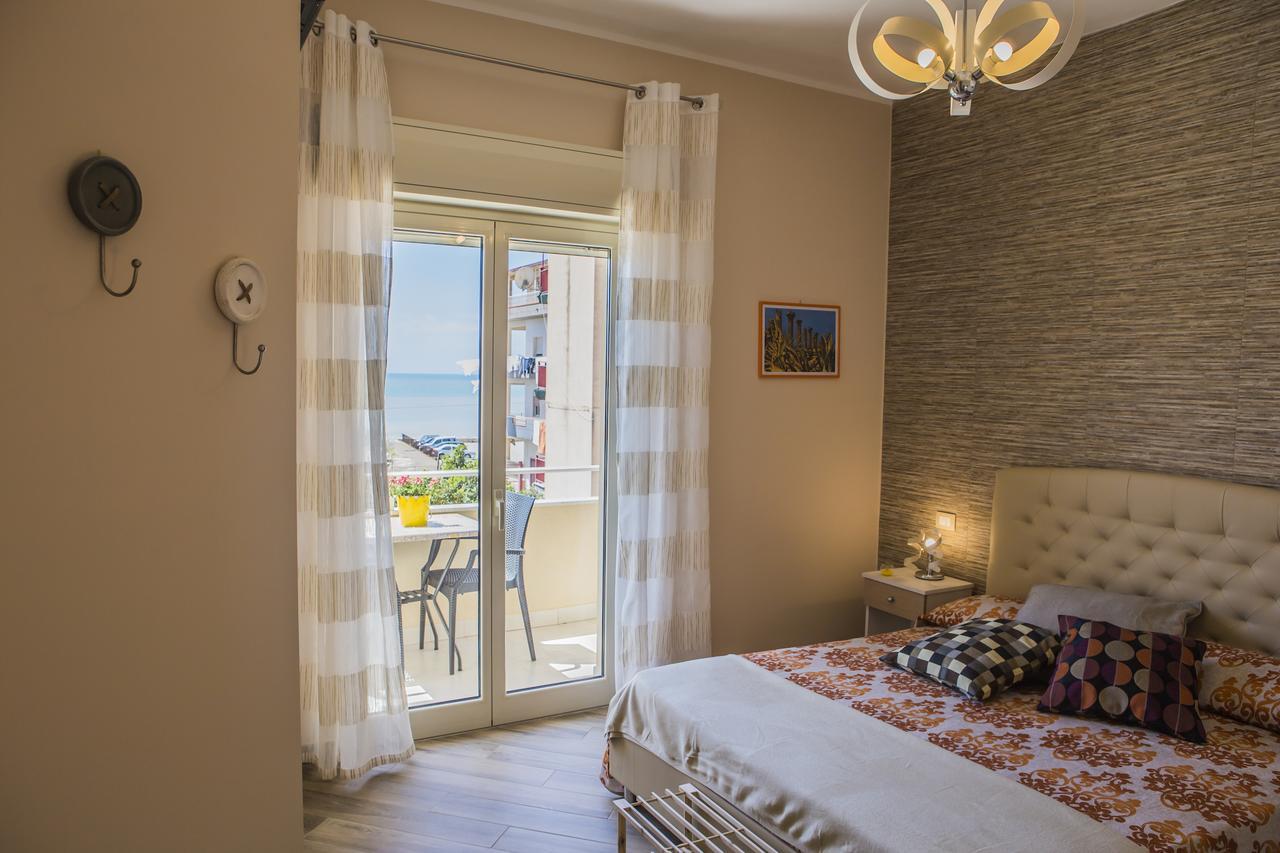 Le Notti Di Morfeo Bed and Breakfast San Leone Exteriör bild